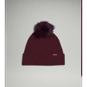 Lululemon Cable Knit Pom Beanie - NWT